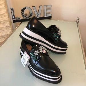 NWT Zara B&W Jeweled Platform Oxfords - Size 36